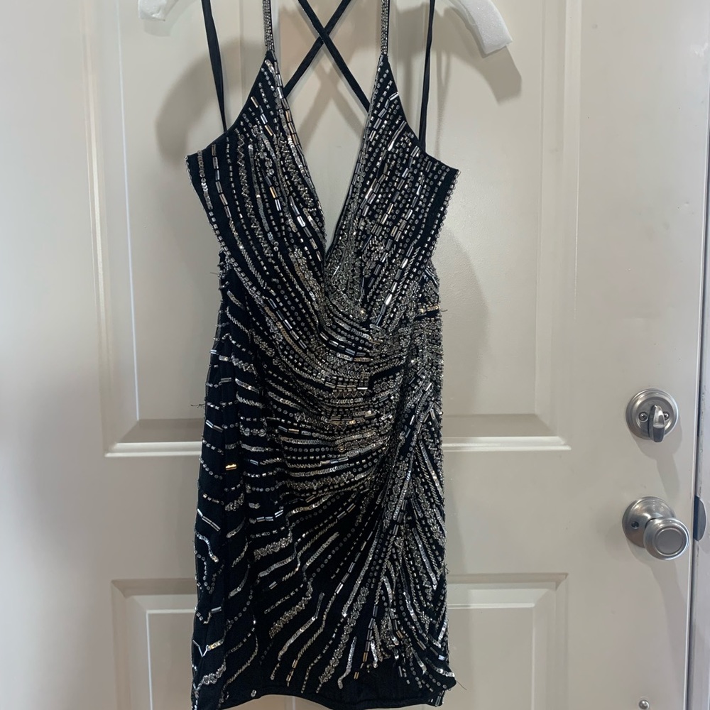 Gorgeous formal dress - Picture 10 of 10